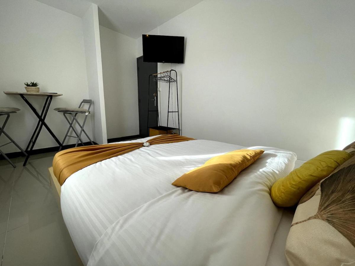 Appartement T4 Cosi: Tv Netflix Parking Montelimar Luaran gambar